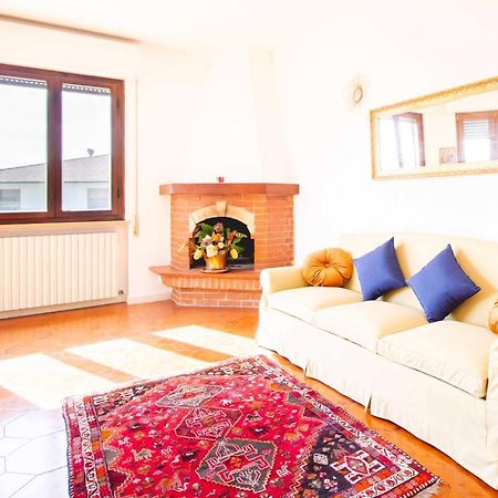 Il Villino Delle Ortensie Apartment ซานจูเลียโน แตร์เม ภายนอก รูปภาพ
